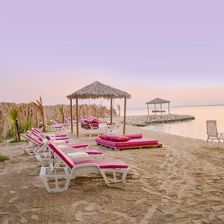 Lagoona Beach Luxury Resort And Spa Manáma Exteriér fotografie Beach at the resort