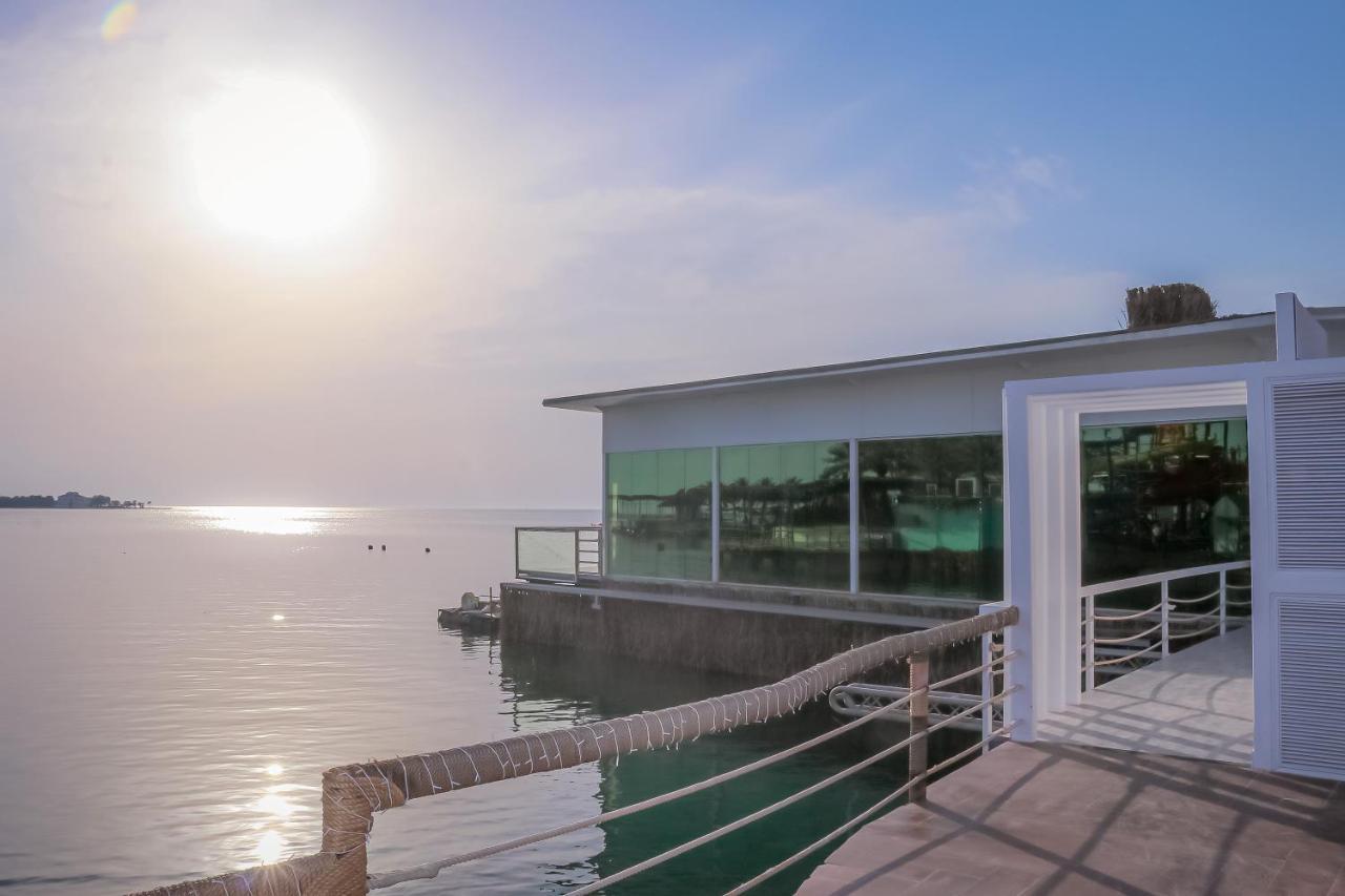 Lagoona Beach Luxury Resort And Spa Manáma Exteriér fotografie The Dead Sea